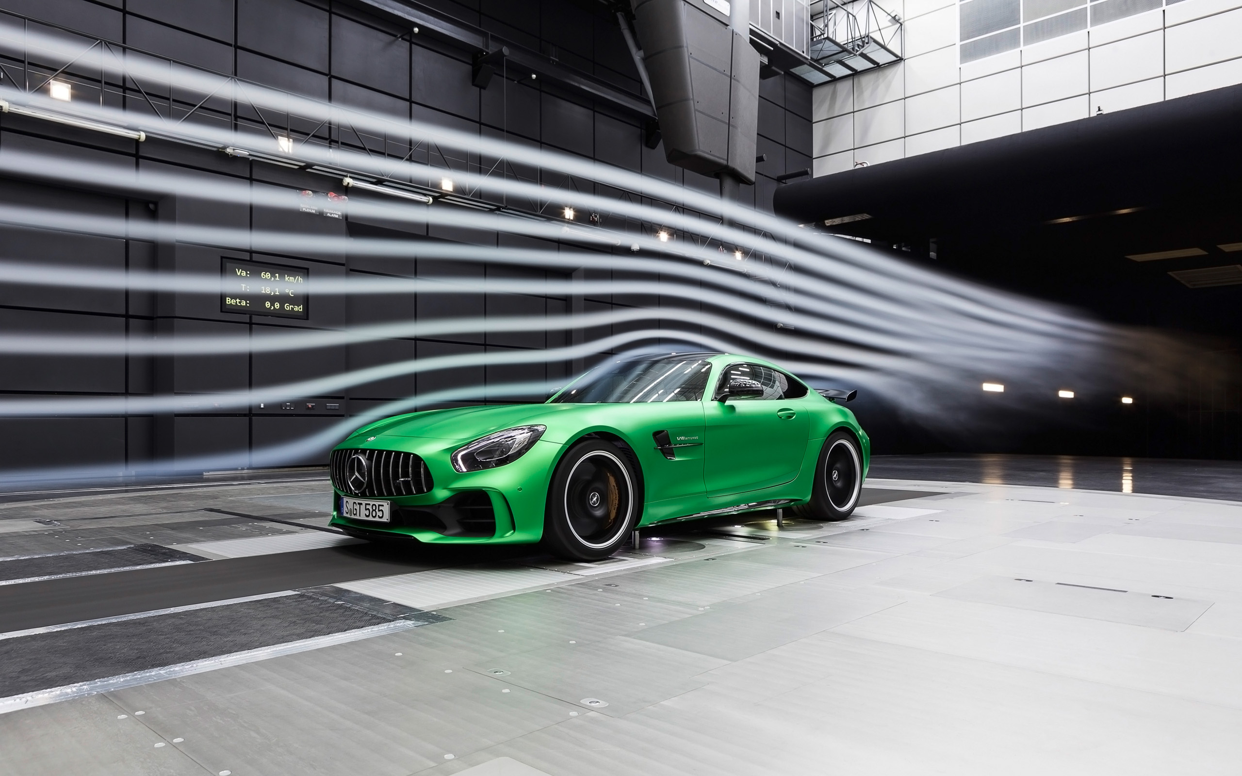 2017-Mercedes-AMG-GT-R-Wind-Tunnel-1-2560x1600